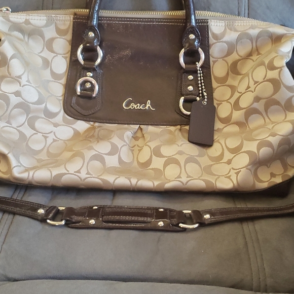 Authentic Large Coach 👜 Handbag - Picture 2 of 10